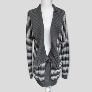 Women’s Tommy Hilfiger Cable Knit Cardigan Sweater. Size Medium